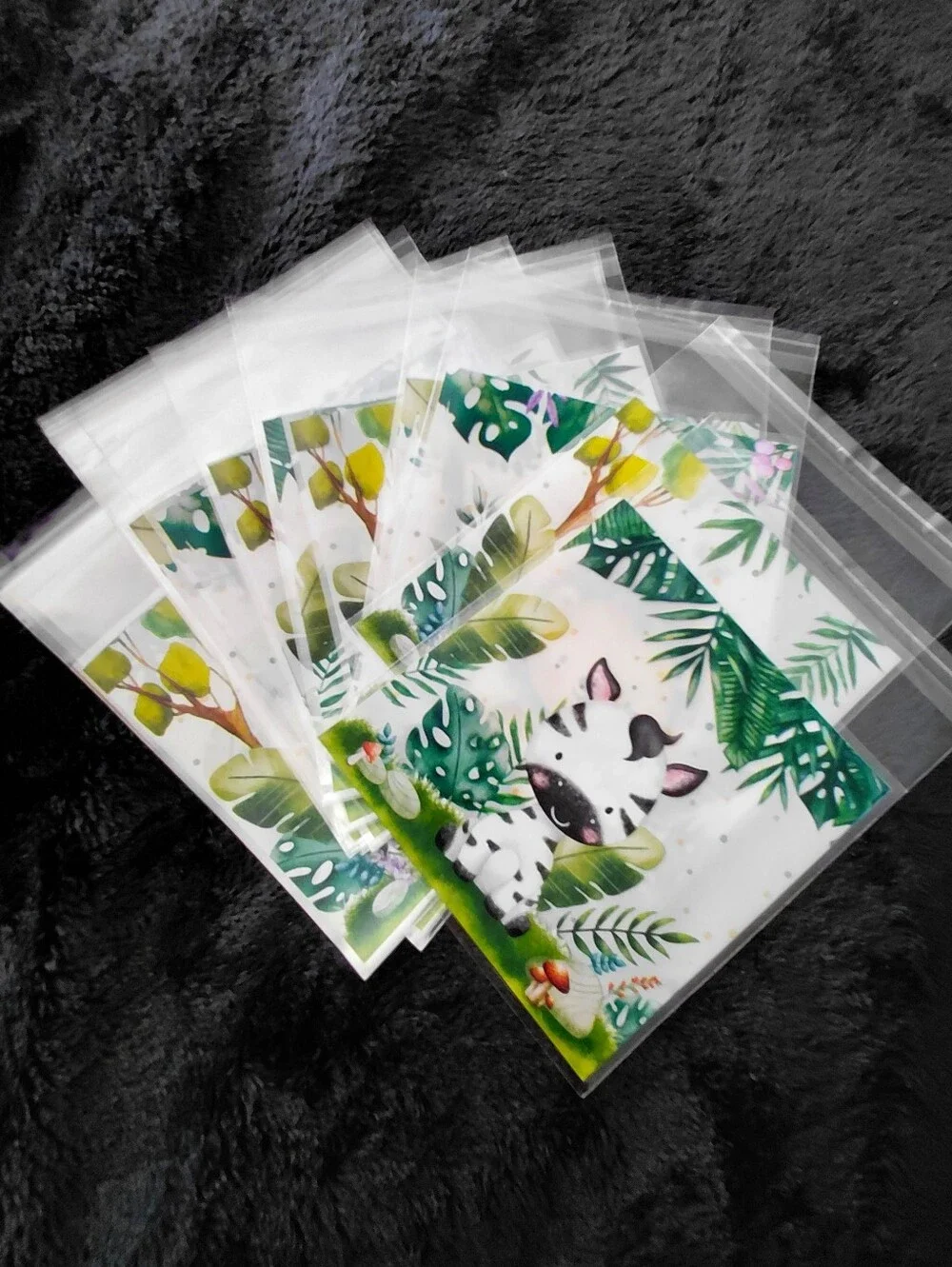 15ct. Self-Seal Safari Animals Recloseable Treats/Jewelry Bags ✨️PRICE FIRM✨️